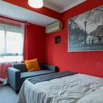 Rent 4 bedroom apartment in Valencia