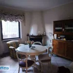 Rent 6 bedroom house of 185 m² in Campagnano di Roma