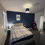 Rent 4 bedroom house in Oldham