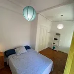 Rent a room of 107 m² in valencia