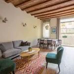 Rent 3 bedroom apartment in barcelona