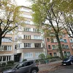 Rent 2 bedroom apartment in Ixelles