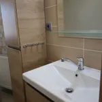 Pronajměte si 3 ložnic/e byt o rozloze 64 m² v Lubná