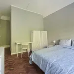 Rent a room in lisbon