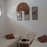 Alquilo 2 dormitorio apartamento de 70 m² en Almeria']