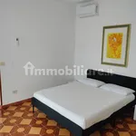 Rent 3 bedroom apartment of 100 m² in Latina