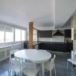 Rent 4 bedroom apartment in valencia