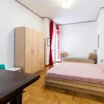 Rent 4 bedroom apartment of 100 m² in Roma