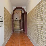 Rent 4 bedroom apartment in Lisbon