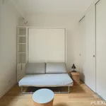 Appartement de 194 m² avec 1 chambre(s) en location à Paris