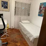 Rent 3 bedroom apartment in Lisbon