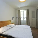 Pronajměte si 2 ložnic/e byt o rozloze 84 m² v Prague