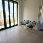 Affitto 5 camera appartamento di 113 m² in Naples