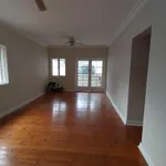 Rent 2 bedroom apartment of 1078 m² in Durban