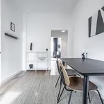 Rent 1 bedroom apartment of 431 m² in Dusseldorf