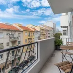 Rent 4 bedroom apartment of 130 m² in lisbon