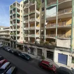 Affitto 1 camera appartamento di 90 m² in Catania