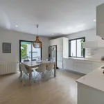 Rent 6 bedroom house of 550 m² in Nueva Andalucía