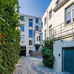 Rent 3 bedroom apartment of 207 m² in Brussels