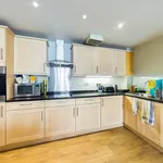 Rent 2 bedroom apartment of 71 m² in London