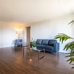 Appartement de 645 m² avec 1 chambre(s) en location à Edmonton