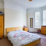 Rent 5 bedroom house in Plymouth