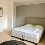 Miete 1 Schlafzimmer wohnung von 431 m² in Kaiserslautern