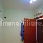 Affitto 4 camera appartamento di 95 m² in Reggio Calabria