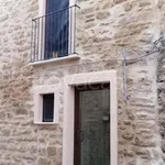 Rent 4 bedroom house of 110 m² in Gangi