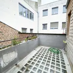 Rent 4 bedroom house of 146 m² in Lens