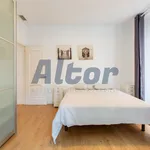 Alquilo 4 dormitorio apartamento de 125 m² en Madrid