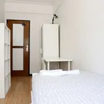 Rent a room in lisbon