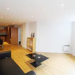 Flat to rent in Projection West, Reading RG1