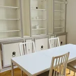 Appartement de 83 m² avec 4 chambre(s) en location à Paris