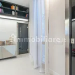 Rent 5 bedroom house of 420 m² in Rome