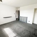 Rent 3 bedroom house in Hull