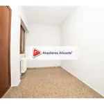 Alquilo 4 dormitorio apartamento de 145 m² en Alicante