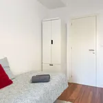 Rent a room in lisbon