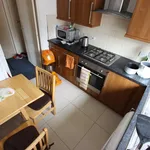 Rent 2 bedroom flat in London