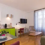 Alquilo 1 dormitorio apartamento de 25 m² en Granada']