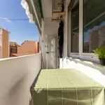 Rent a room of 110 m² in valencia