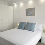 Rent 4 bedroom apartment in Barcelona