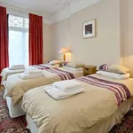 Rent 4 bedroom apartment of 969 m² in London