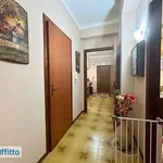 Affitto 3 camera appartamento di 120 m² in Palermo