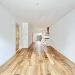 Huur 2 slaapkamer appartement van 72 m² in Amsterdam