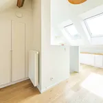 Huur 4 slaapkamer huis van 369 m² in Brussel