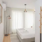 Rent 2 bedroom apartment of 68 m² in porto