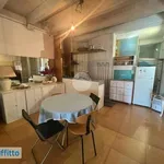 Rent 3 bedroom apartment of 100 m² in Naples