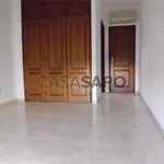 Rent 2 bedroom apartment of 100 m² in Amadora