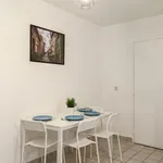  appartement avec 6 chambre(s) en location à Paris